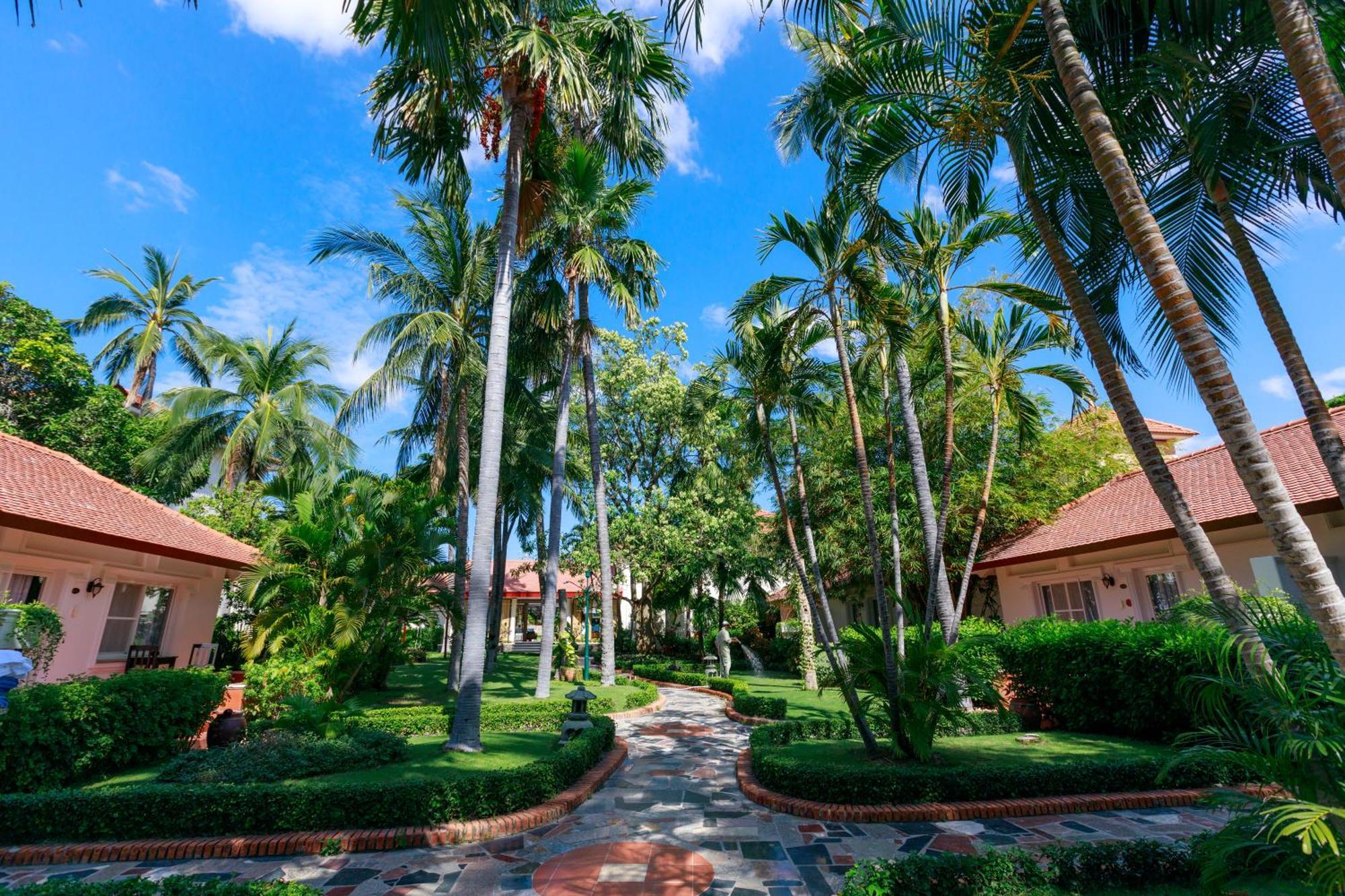 Le Aqua Resort & Spa Phan Thiet - Swiss Village Resort & Spa Mui Ne Exterior photo