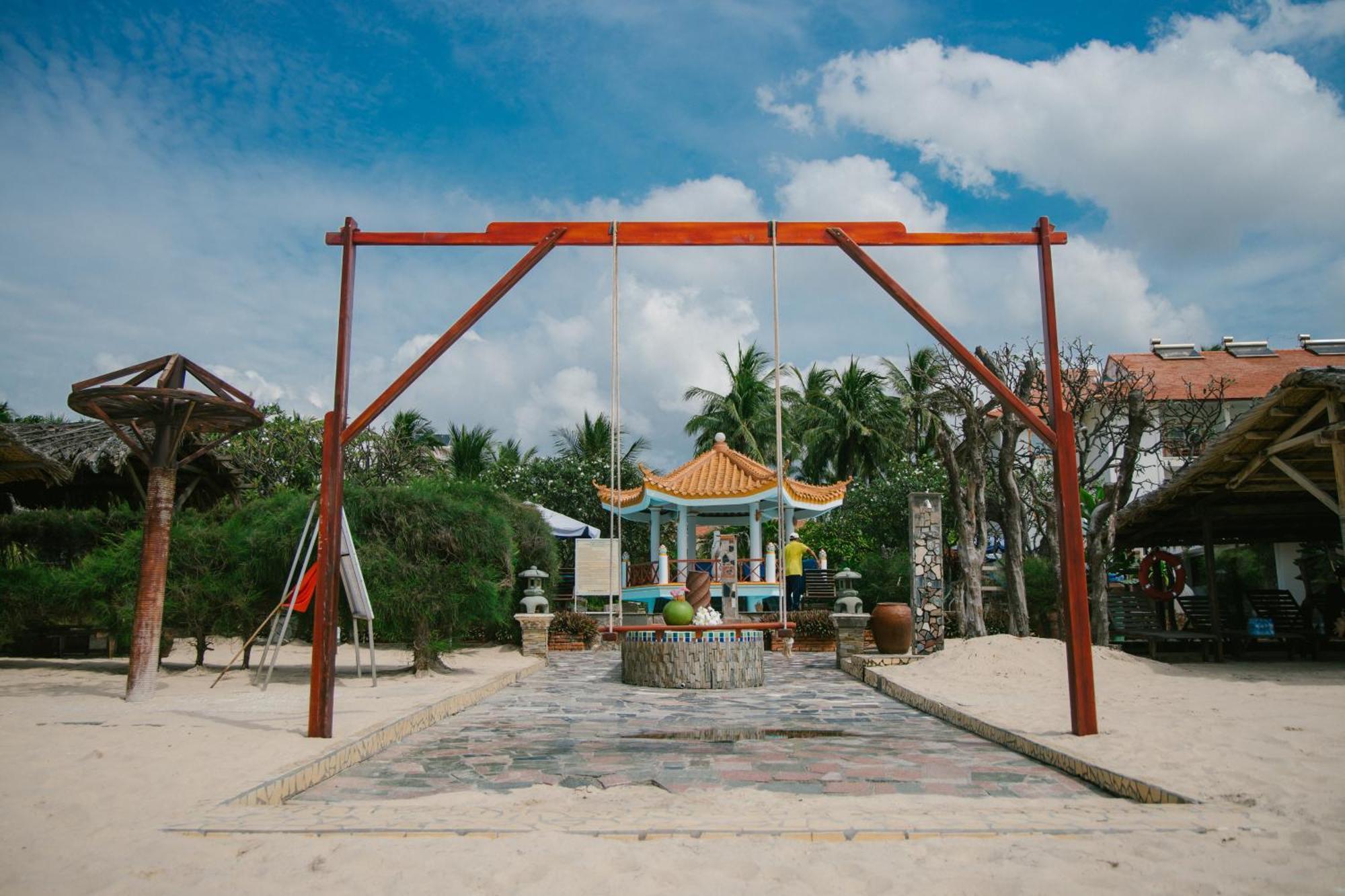 Le Aqua Resort & Spa Phan Thiet - Swiss Village Resort & Spa Mui Ne Exterior photo